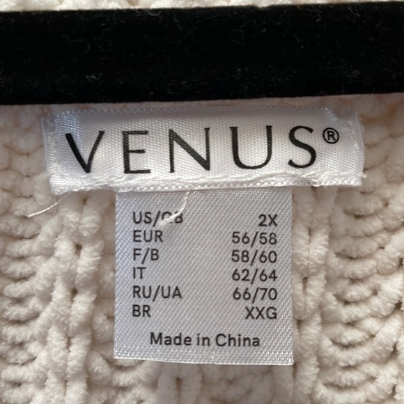 NWOT ⭐️TEDDY BEAR SOFT!!⭐️ VENUS THICK Beige Sweater with Lace-Ip Sleeves, 2x - Picture 3 of 9